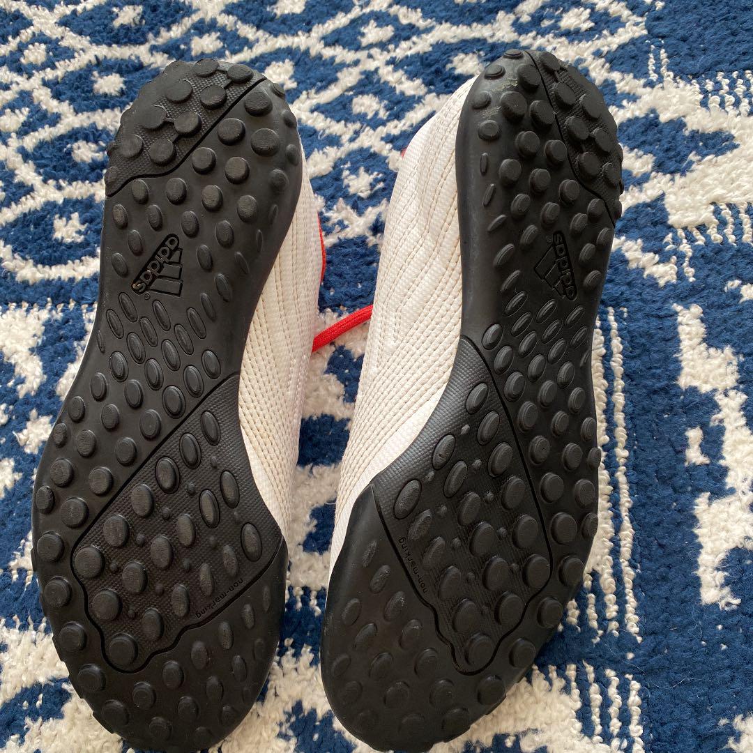 サッカーアディダス トレシュー18.5