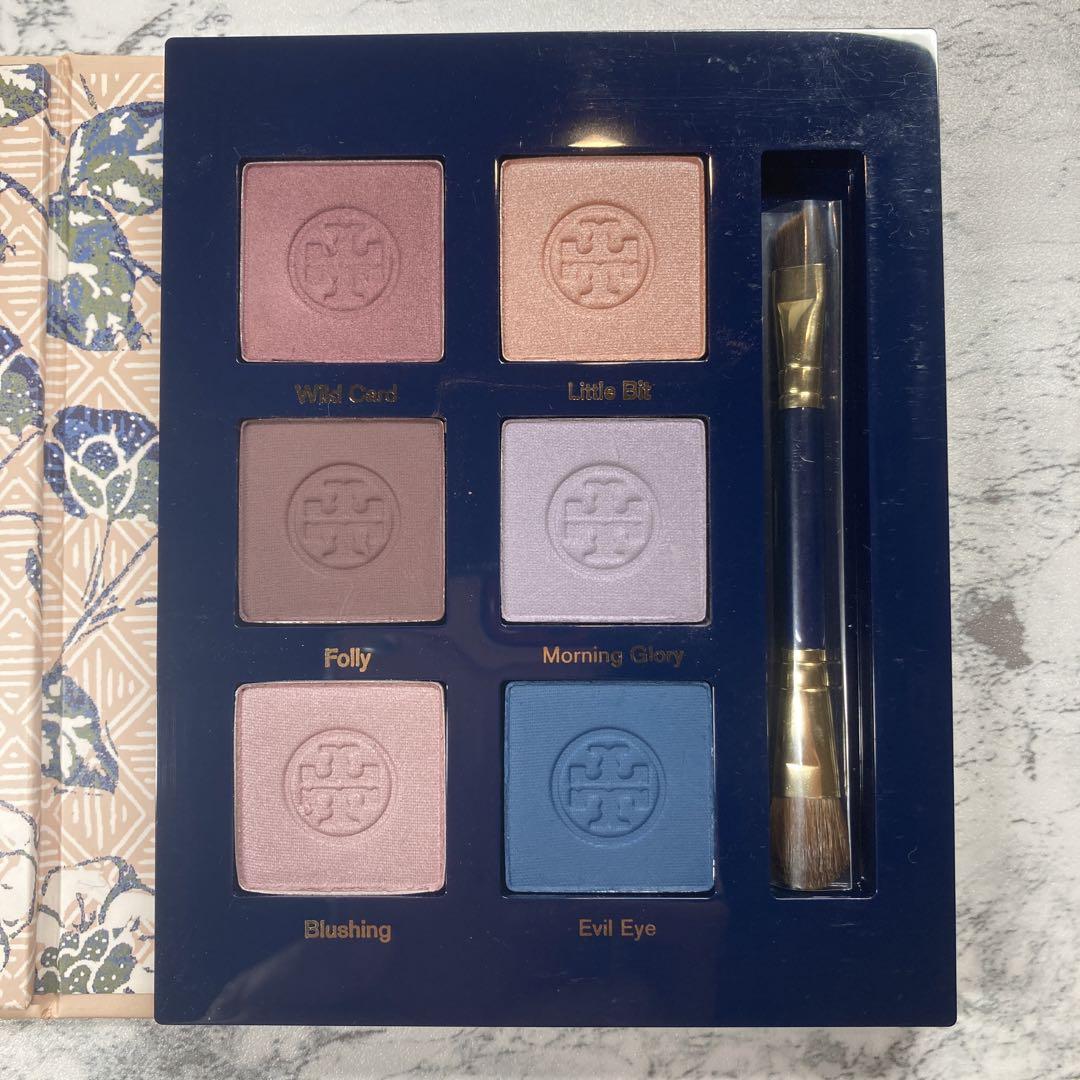 【トリバーチ✨アイシャドウパレット❤︎ 日本非売品✨新品/未使用】キャッチ