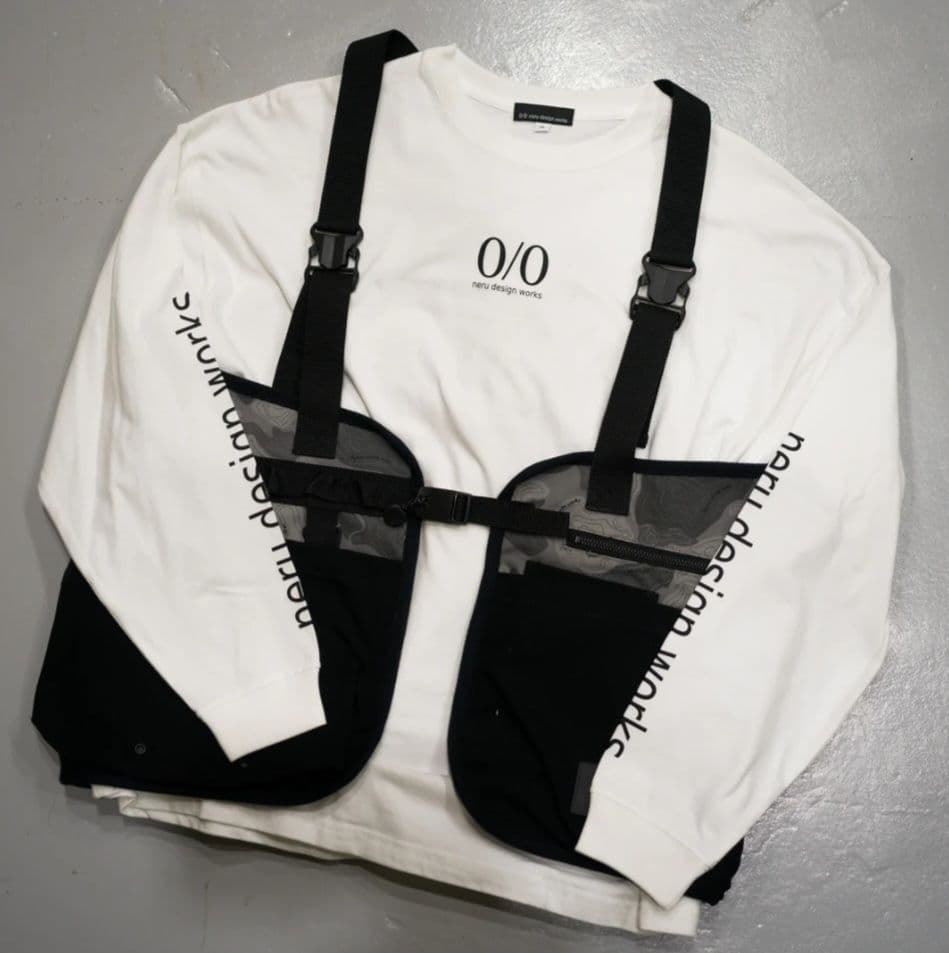 【新品未使用】新作 neruベストTOPOカモグレー ネルデザインワークス 【新品未使用】新作 neruベストTOPOカモグレー ネルデザインワークス