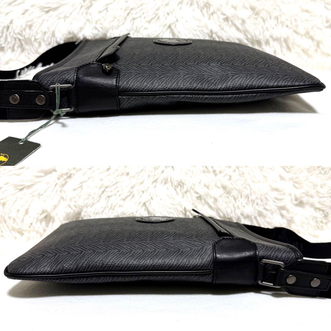 極美品 ハンティングワールド PVC レザー ゼブラ柄 ショルダーバッグ ロゴ 極美品 ハンティングワールド PVC レザー ゼブラ柄 ショルダーバッグ ロゴ