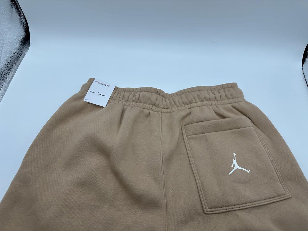 新品 NIKE JORDAN ショートパンツ M ベージュ FB7024