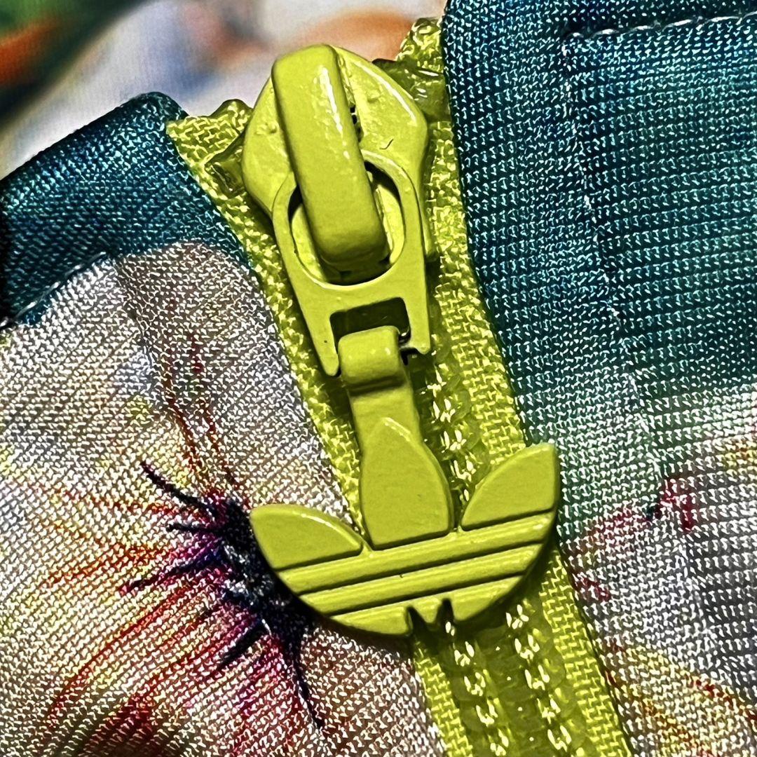 【美品】【S】adidas♡アディダス 花柄 刺繍ロゴ ジャージ レディース