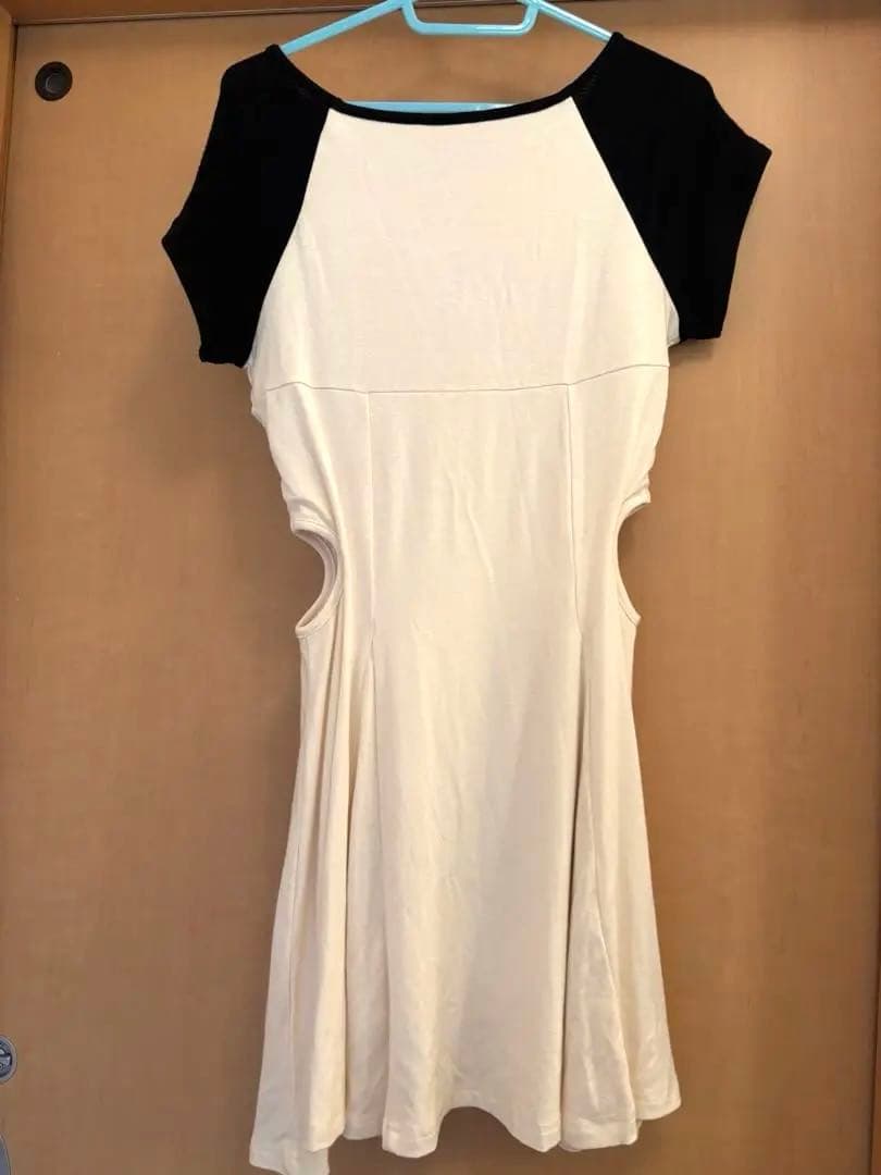 andmary mary logo flare mini dress