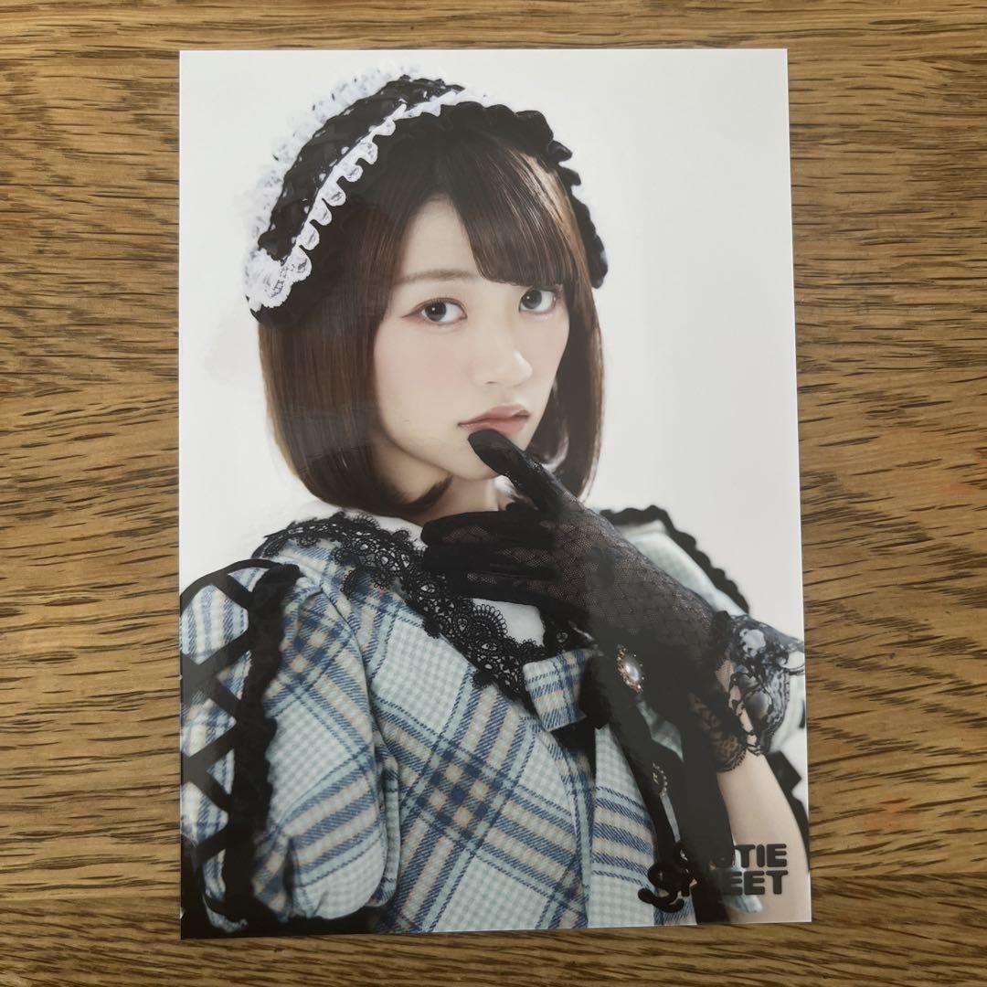 CUTIE STREET 板倉可奈 ラブトレ 直筆サイン入り 生写真 2種セット m73775573753_1.jpg?1746932036