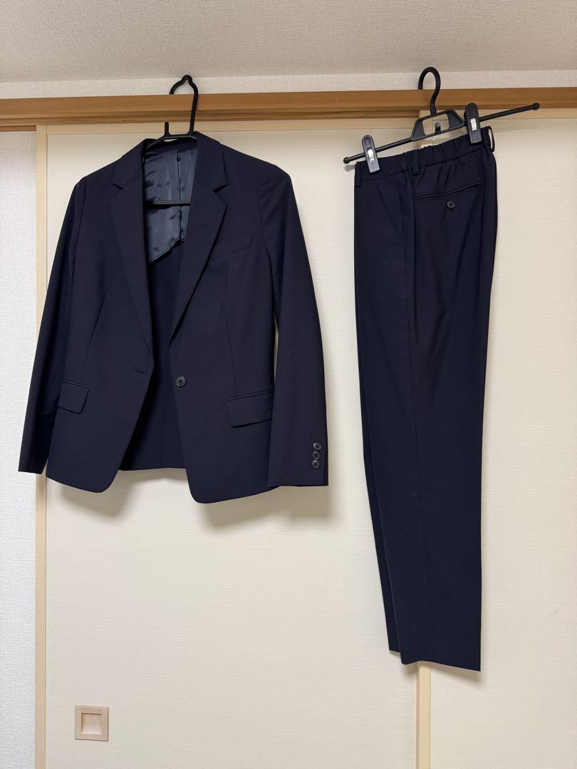 ネイビー スーツ ジャケットとパンツ