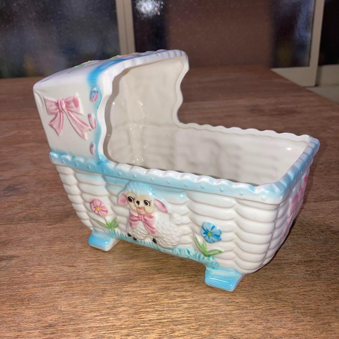 ヴィンテージ陶器1950年Baby bedプランター仔羊フラワーガーデンスカイブ