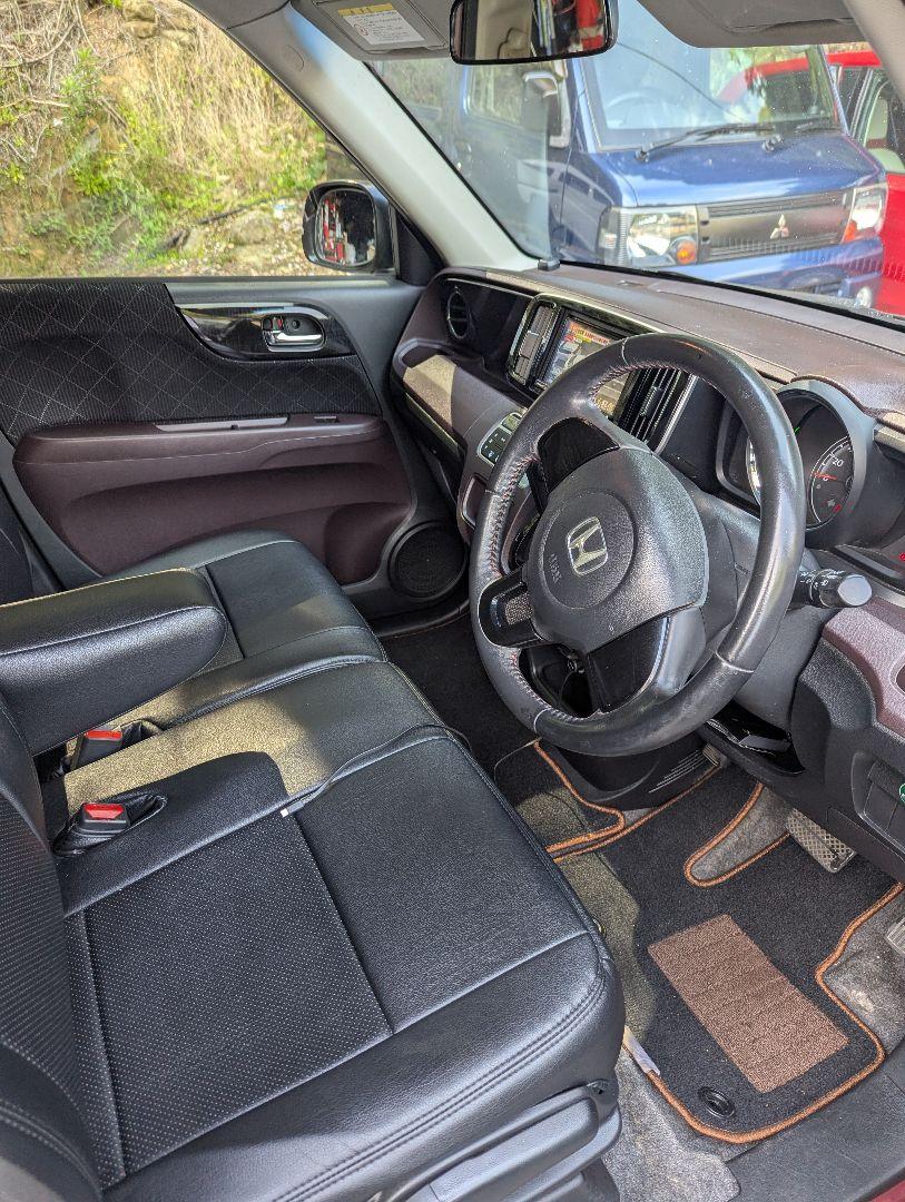 HONDA n-ONE 車検入れたばかり。乗って帰れます。