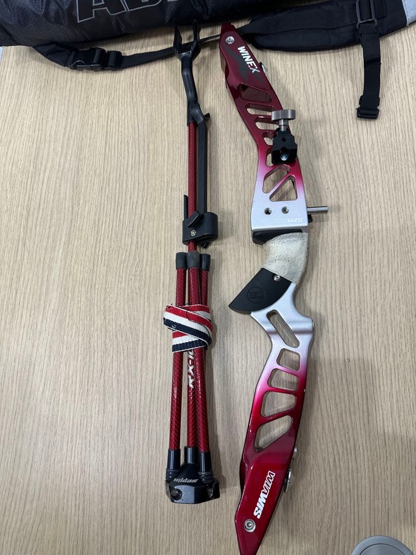 AVALON CLASSICアバロン アーチェリーバッグと道具工具セット一色