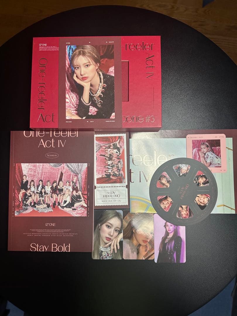 IZ*ONE One-reeler Act IV Scene #3 - メルカリ