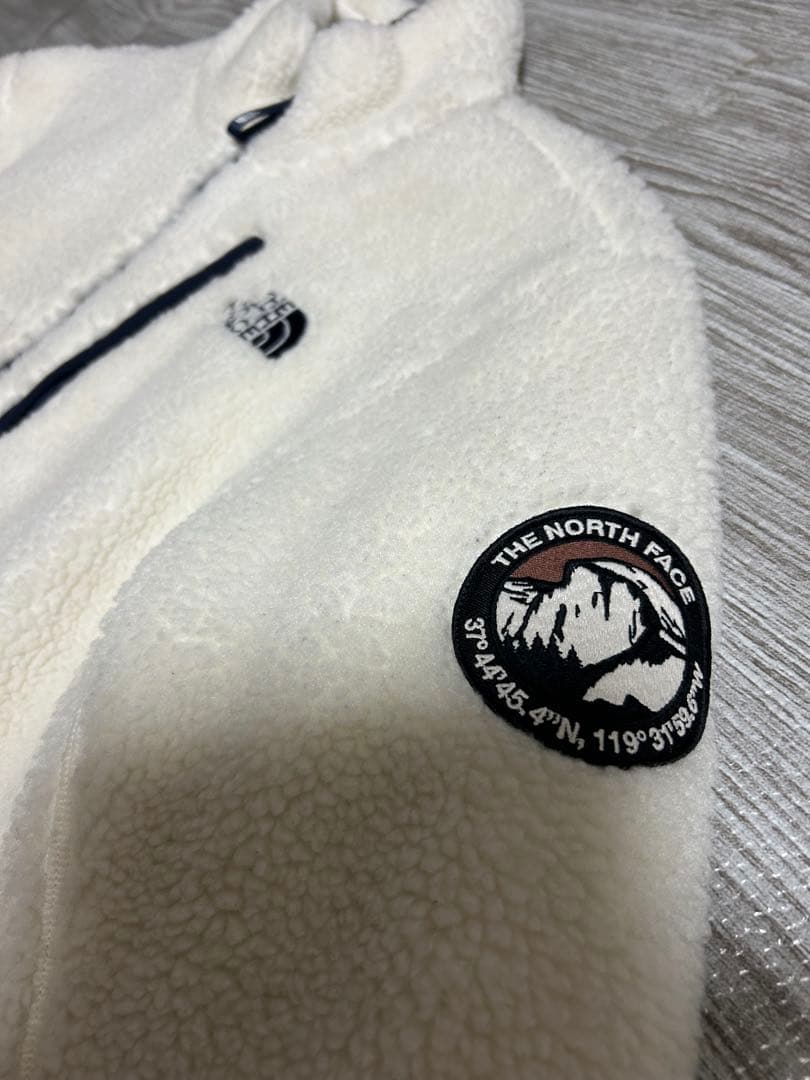 韓国限定‼️THE NORTH FACE フリースジャケット ホワイト 韓国限定‼️THE NORTH FACE フリースジャケット ホワイト