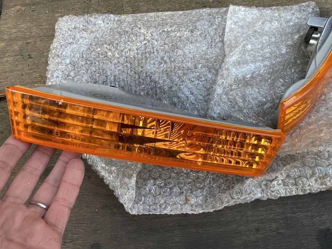 ホンダ　プレリュード　フロントターンシグナルライト　純正パーツ　未使用