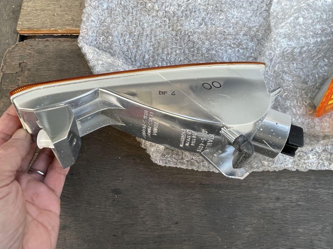 ホンダ　プレリュード　フロントターンシグナルライト　純正パーツ　未使用