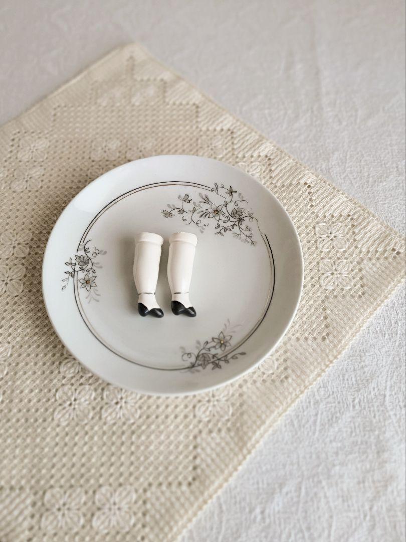 * old arabia ❀ モノトーンと金彩の 15.5 plate SET