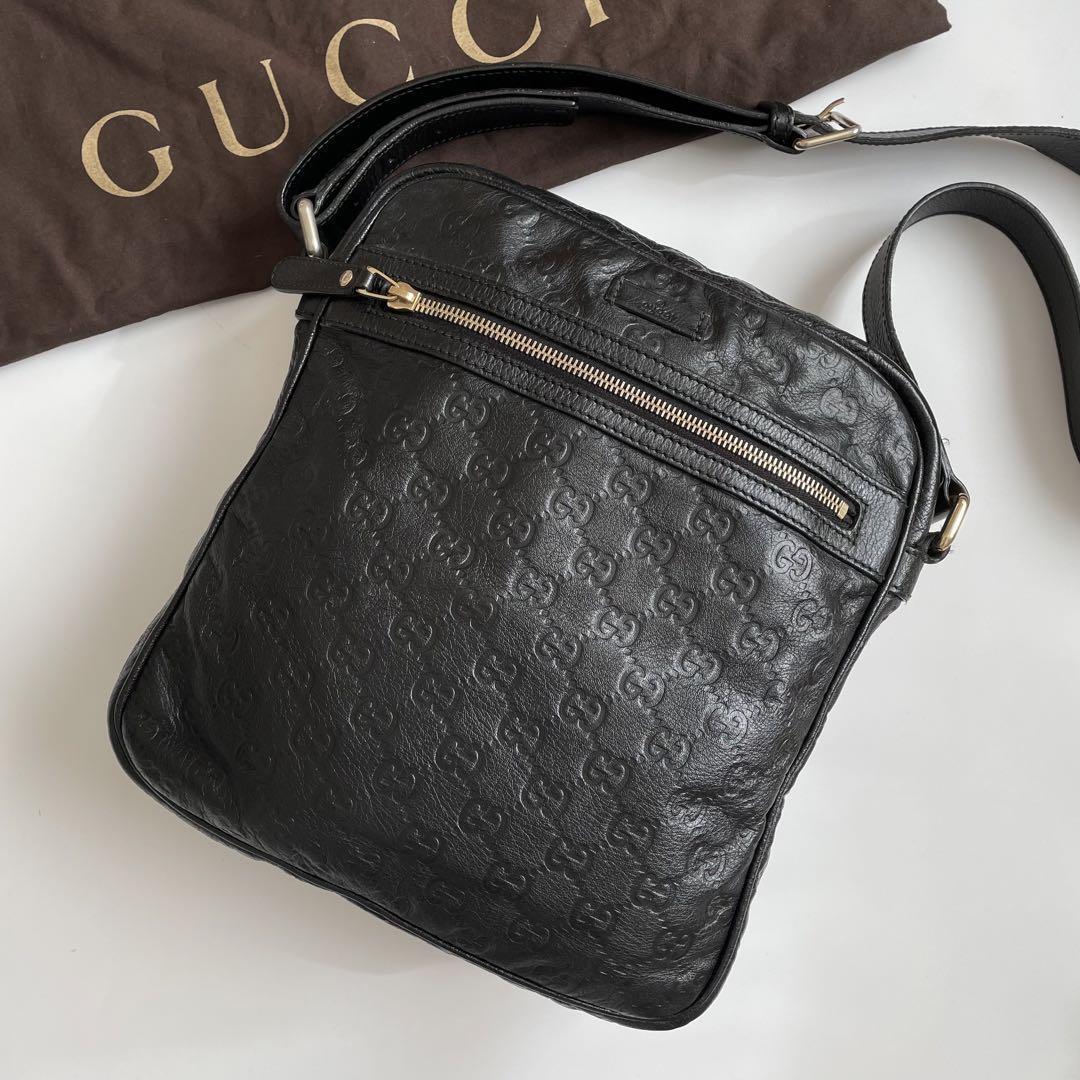 美品 GUCCI メンズ ショルダーバッグ 黒 グッチ シマ レザー GG