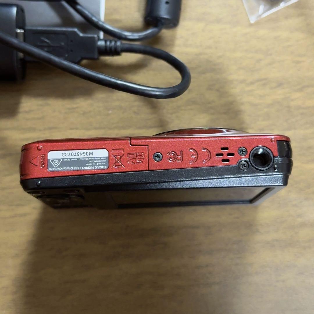 Kodak pixpro fz55 レッド