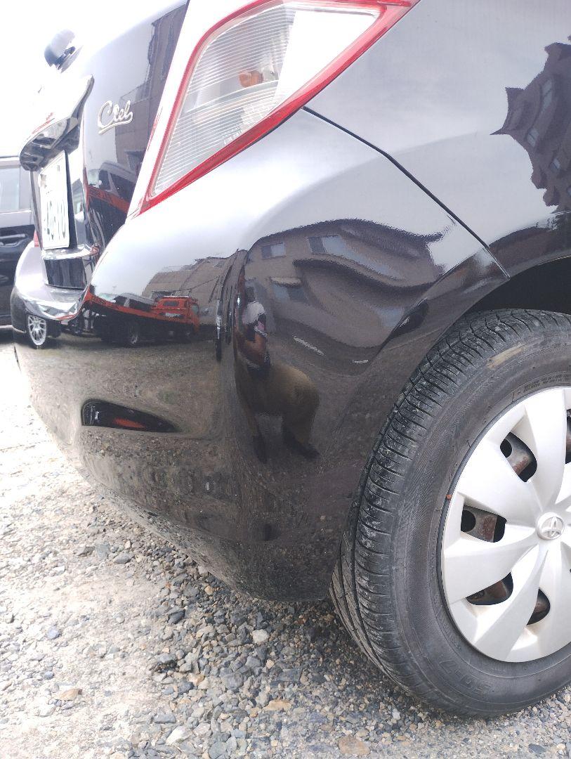 トヨタ Vitz ヴィッツ 深赤紫色 特別限定車 車検 取り立て