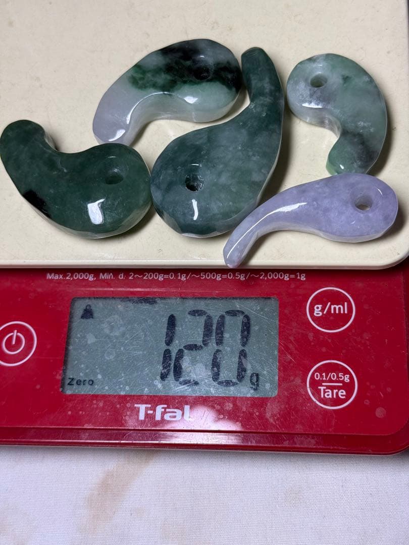 朝市　ミャンマー翡翠勾玉五点セット 朝市ミャンマー翡翠勾玉五点セット