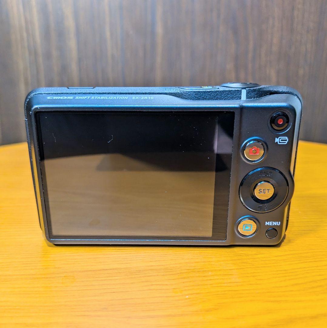 カシオ CASIO EXILIM EX-ZR10 シルバー コンデジ カメラ