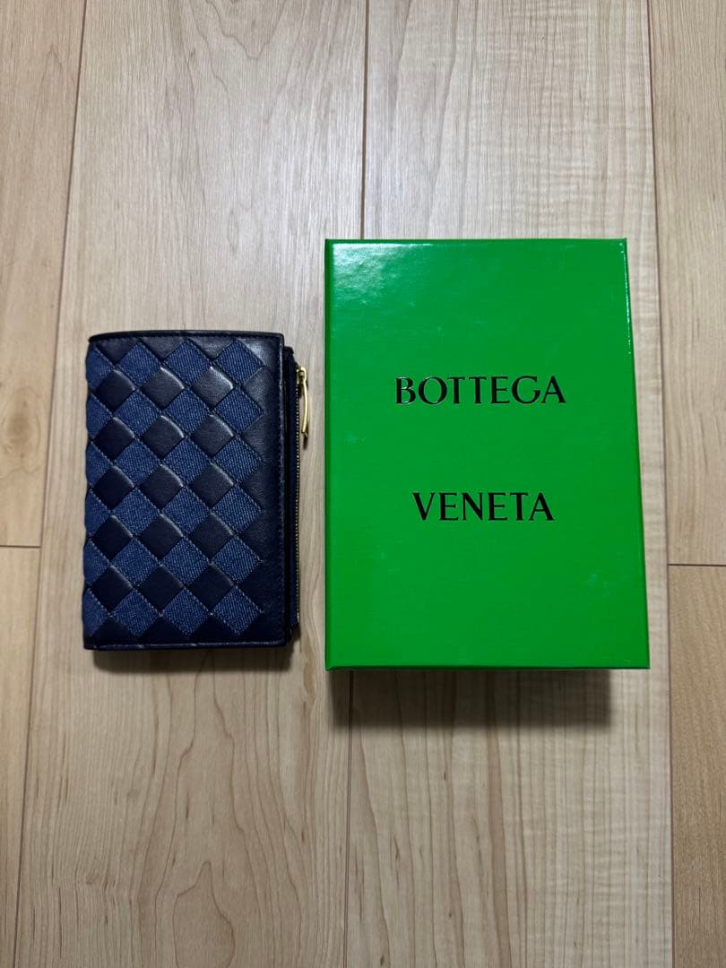 ボッテガヴェネタ イントレチャートスモール二つ折りウォレットBottega Veneta
