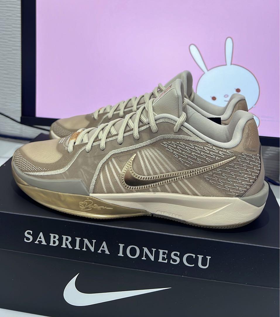 シューズ(男性用) Nike Wmns Sabrina 2EP Stronger Than Gold