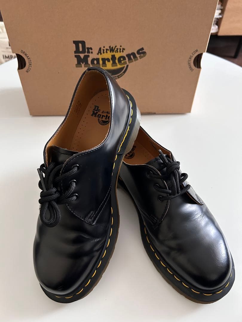Dr. Martens 3ホールシューズ