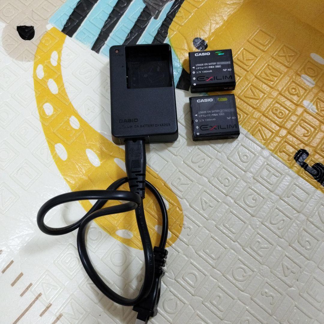 CASIO EXILIM ZOOM EX-Z200　デジタルカメラ　シルバー