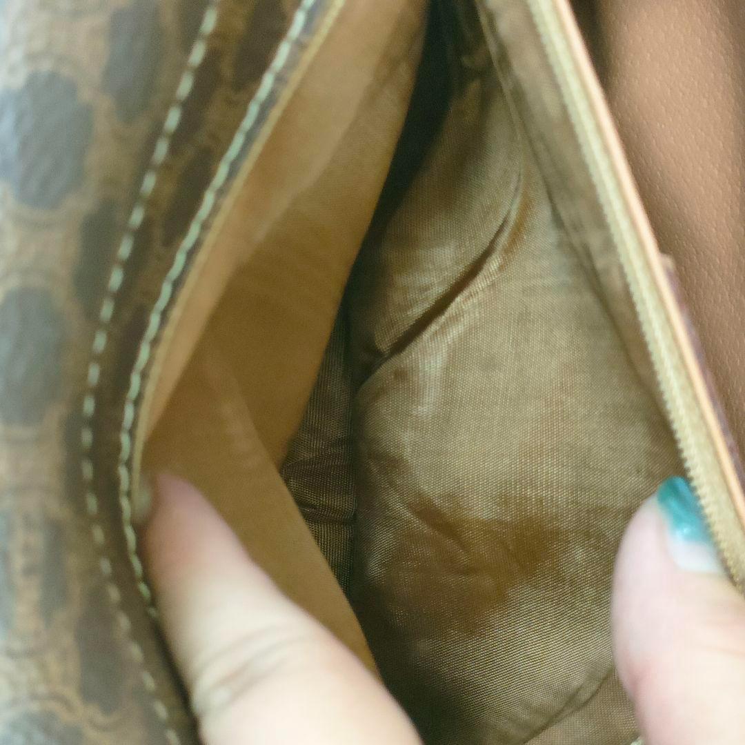 CELINE マカダム柄