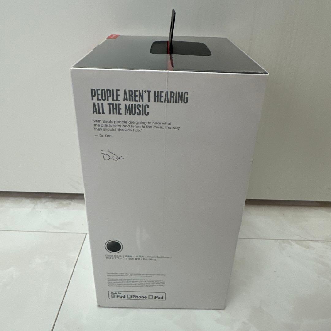 新品未開封 Beats solo3 wireless ヘッドホン 新品未開封 Beats solo3 wireless ヘッドホン