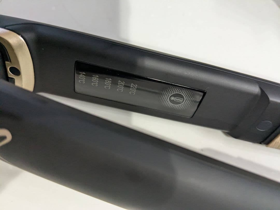 KINUJO ストレートヘアアイロン デジタル表示 ほぼ新品 KINUJO ストレートヘアアイロン デジタル表示 ほぼ新品