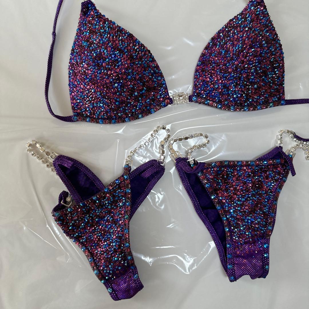 ビーズ装飾ビキニセット 紫と青