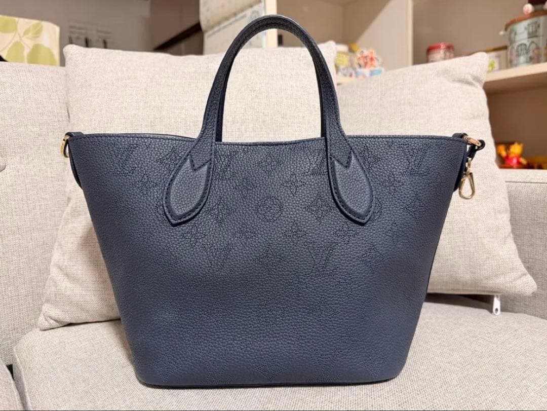 限定品 レア【超極美品】ルイヴィトン ブロッサム PM ネイビー M14317 限定品 レア【超極美品】ルイヴィトン ブロッサム PM ネイビー M14317