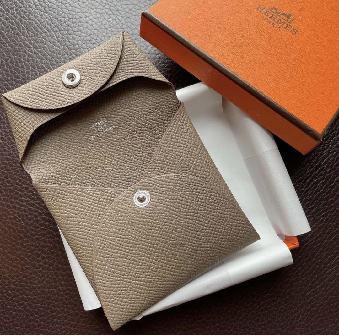 50%OFF】 2023年6月11日購入‼️ 新品未使用 HERMES バスティア コイン