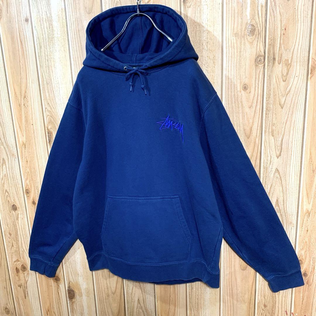 STUSSY パーカー ◎ストックロゴ デカロゴ 刺繍 ワントーン