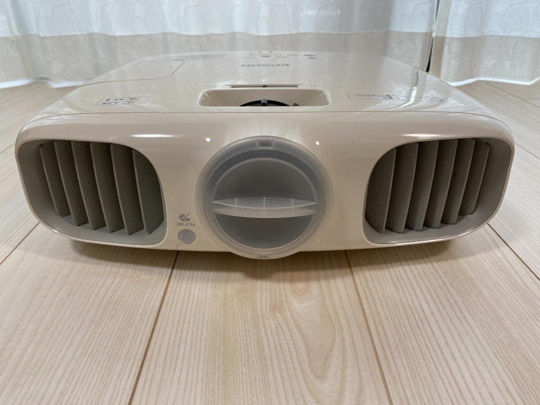 EPSON プロジェクター