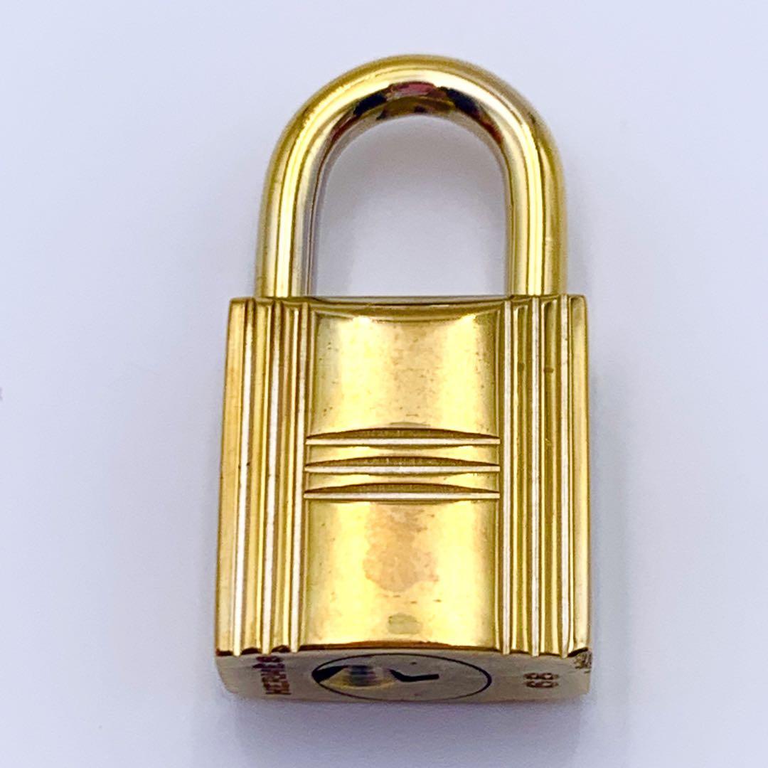 HERMES エルメス カデナ　24Kメッキ　No.68   68番　鍵付き