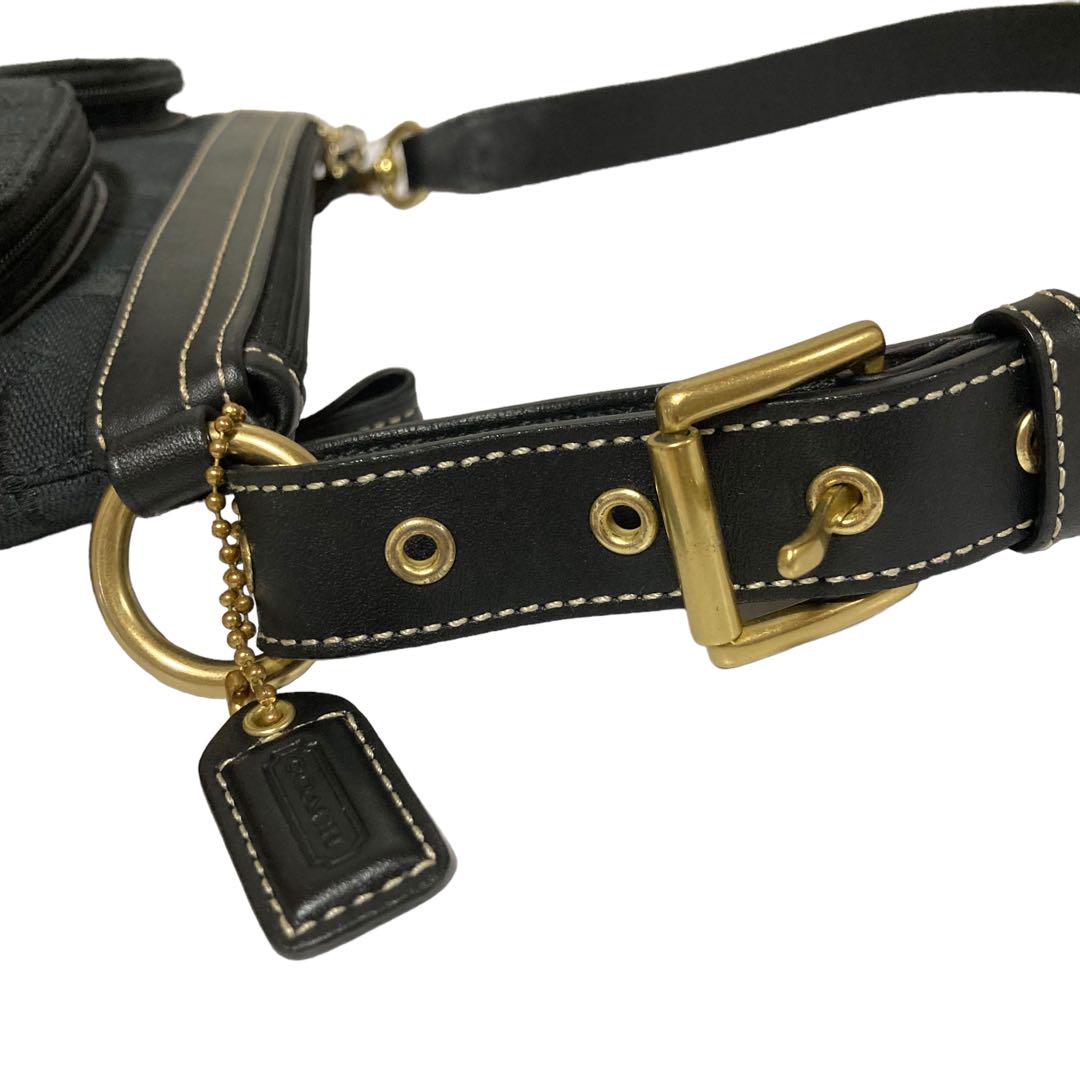 極美品【COACH】ボディバッグ　ウエストバッグ　シグネチャー総柄　ブラック