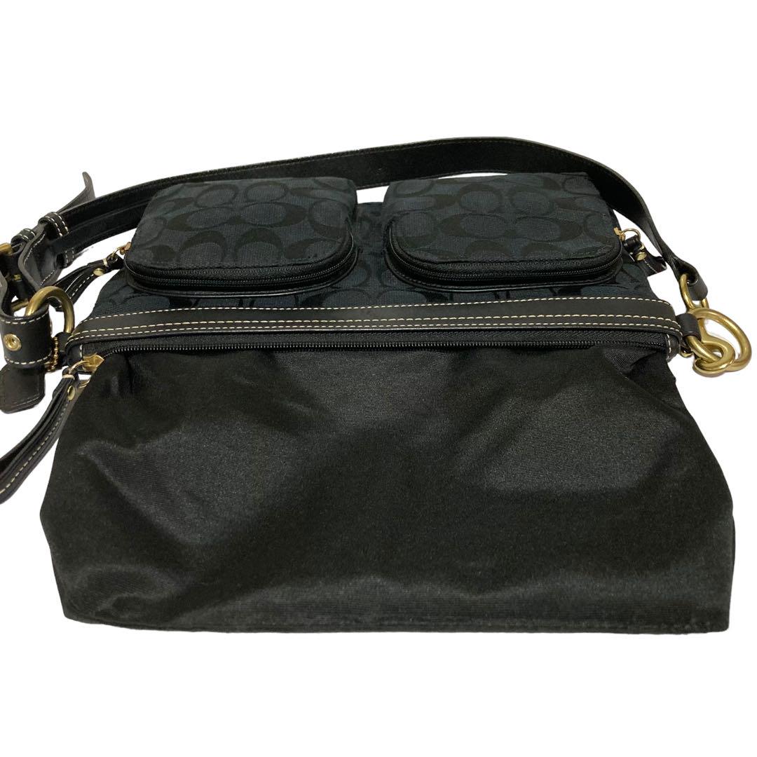 極美品【COACH】ボディバッグ　ウエストバッグ　シグネチャー総柄　ブラック