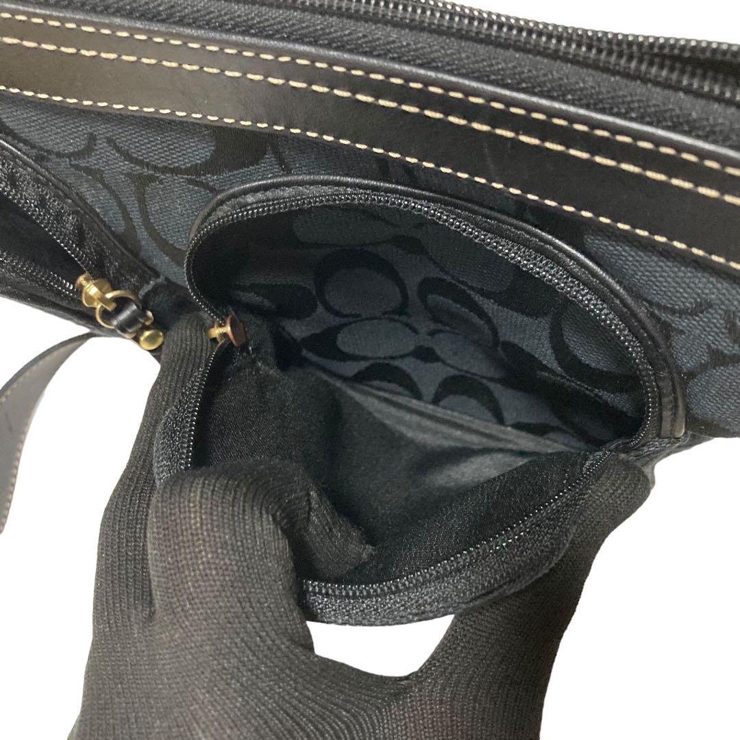 極美品【COACH】ボディバッグ　ウエストバッグ　シグネチャー総柄　ブラック