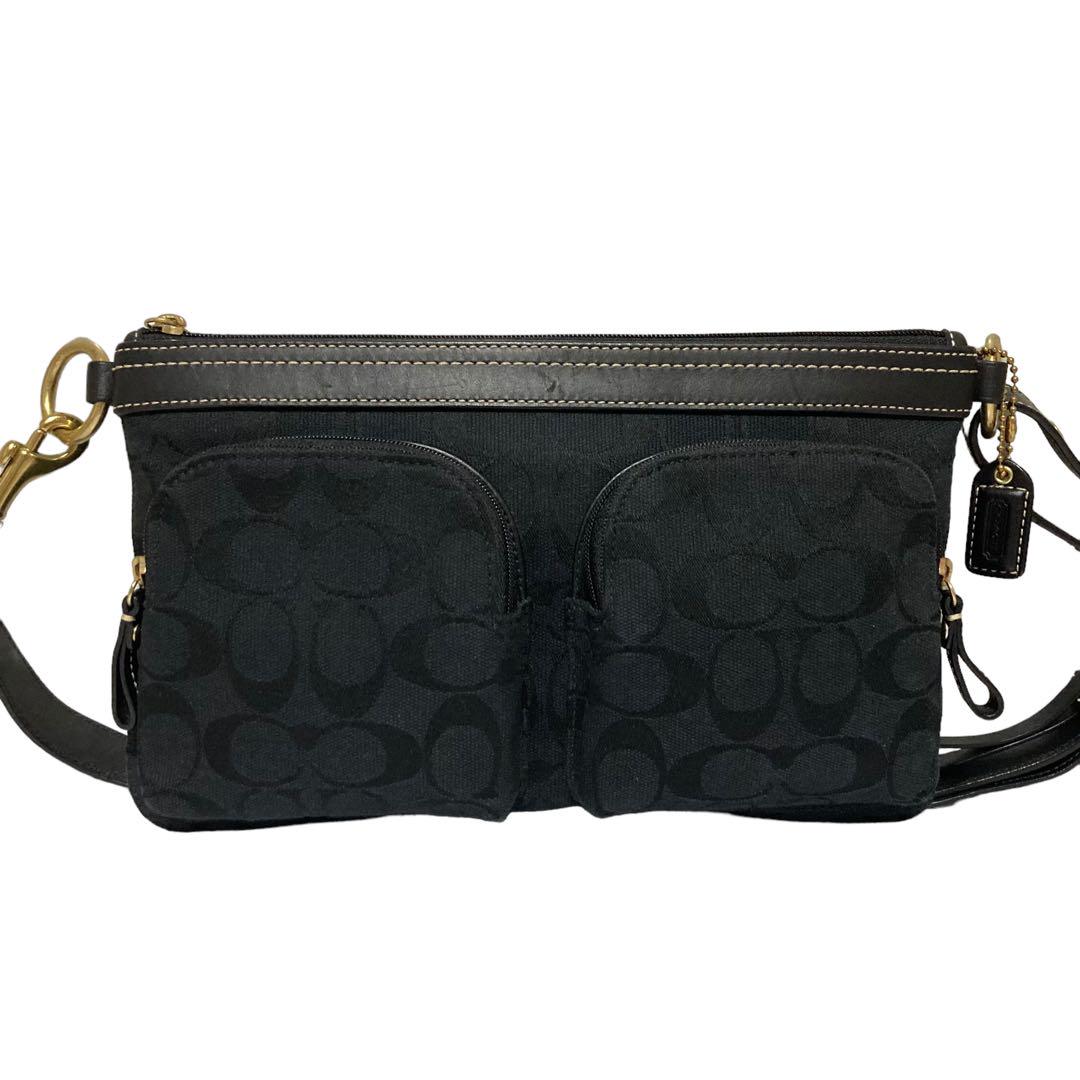 極美品【COACH】ボディバッグ　ウエストバッグ　シグネチャー総柄　ブラック