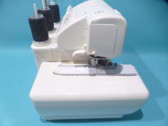 ♦️♦️超美品JUKI ロックミシン ベビーロック糸取物語 imagine●iE ♦️♦️超美品JUKI ロックミシン ベビーロック糸取物語 imagine●iE