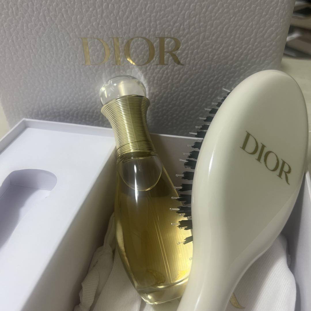 Dior ジャドール ヘアミスト・ヘアブラシセット Dior 非売品 ヘアミスト 40ml & ヘアブラシ セット - メルカリ