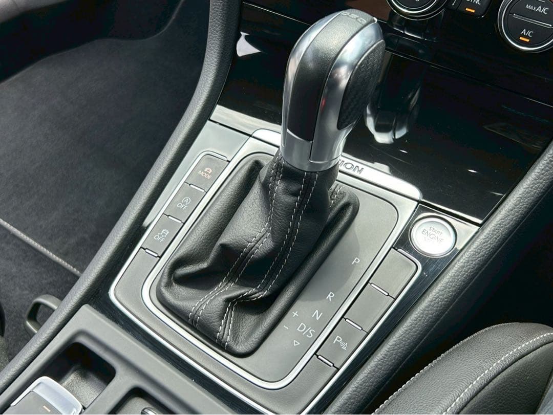 ゴルフR ヴァリアント‼️ワンオーナー&極上車‼️ ゴルフR ヴァリアント‼️ワンオーナー&極上車‼️