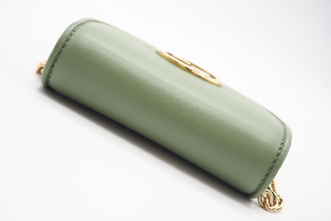 GUCCI チェーンウォレット インターロッキングG ブロンディ ミディアム
