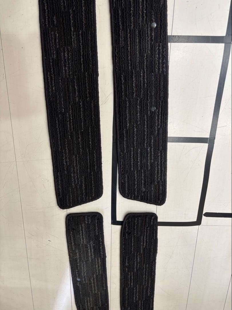 アルファード40系純正フロアマット ラグジュアリー全15点エントランスマット付き