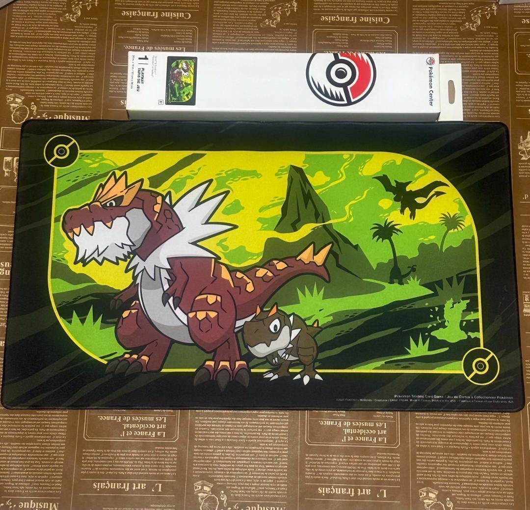 【 海外限定品！ 】ガチゴラス ポケモン プレイマットポケモンカードゲーム