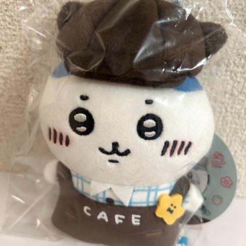 ハチワレ カフェの店員さんマスコット ちいかわカフェ