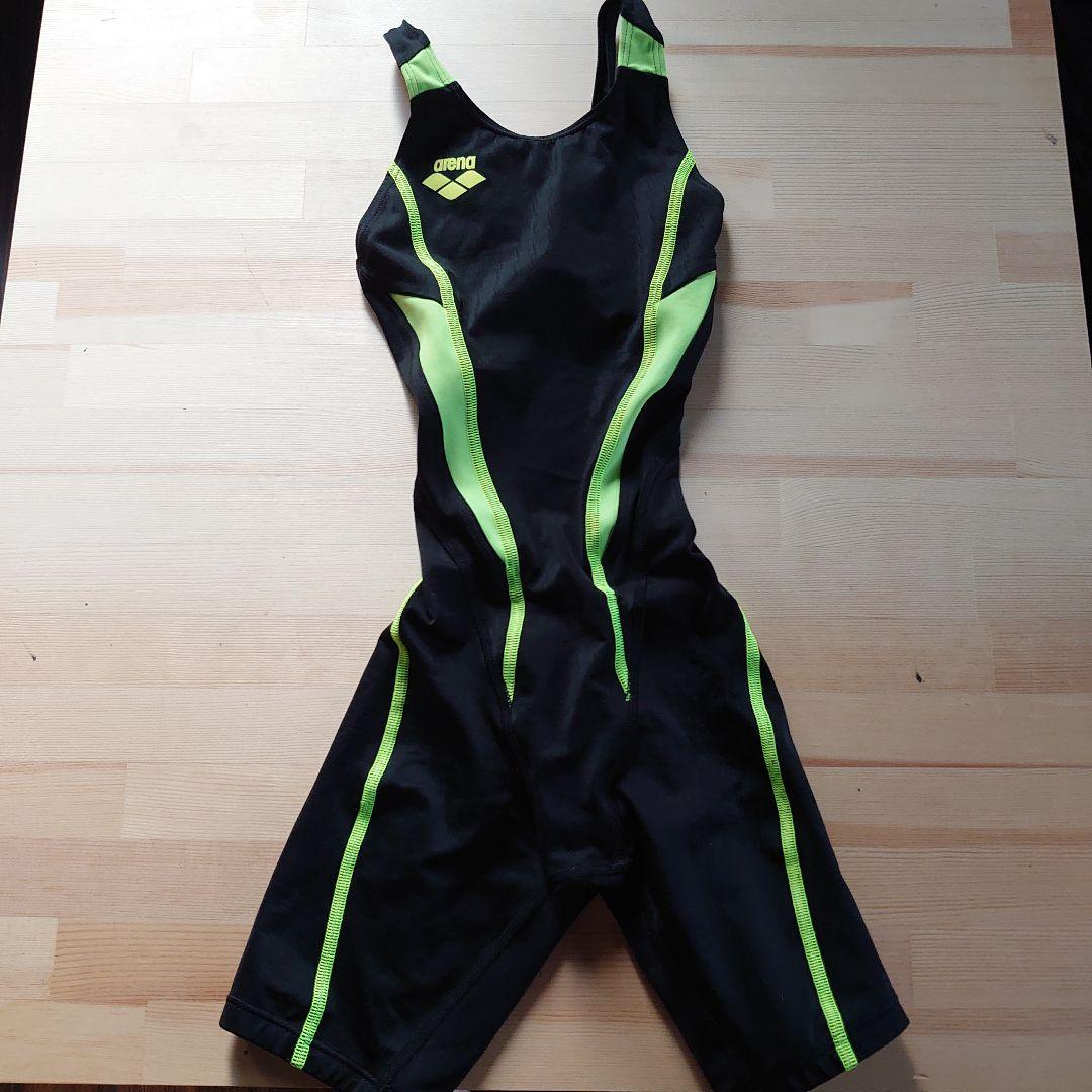 arena 水着 サイズ130 黒