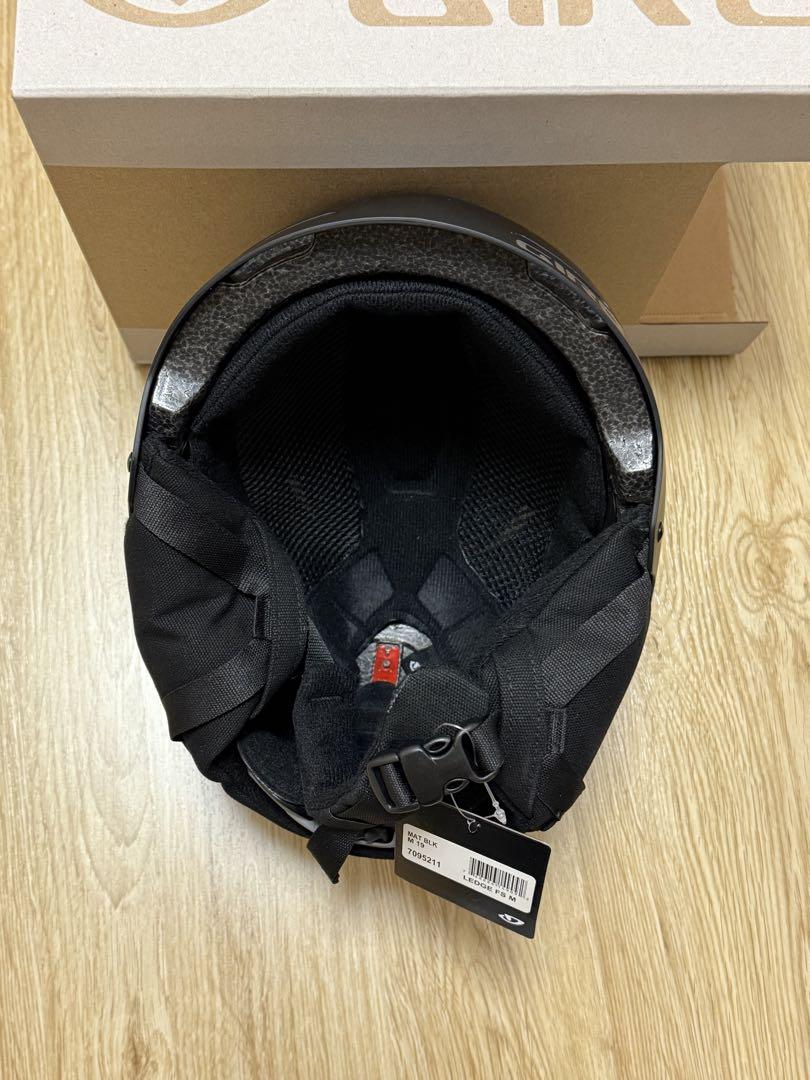 GIRO スノーボードヘルメット マットブラック　Mサイズ