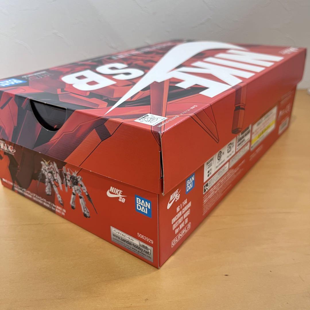 新品　NIKE HG1/144 ユニコーンガンダム(デストロイモード)