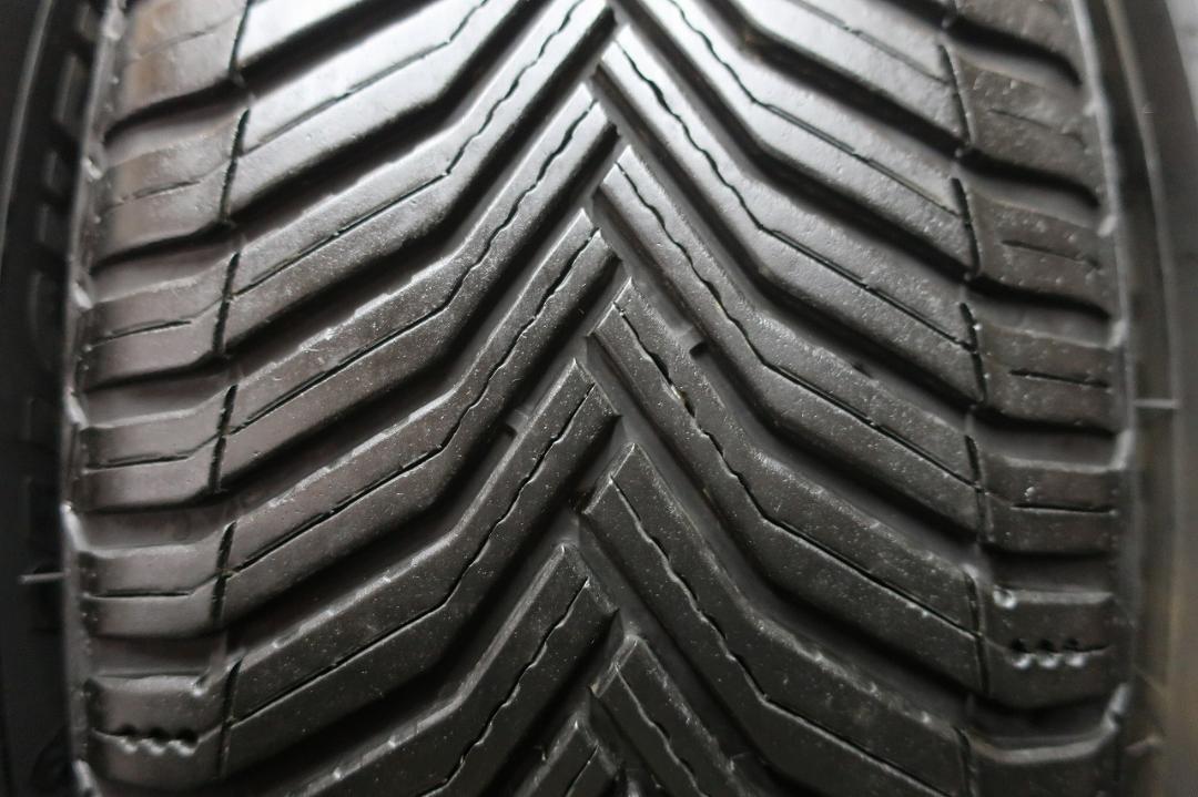 2022年製　ミシュラン　クロスクライメート２　215/55R17　バリ溝　4本